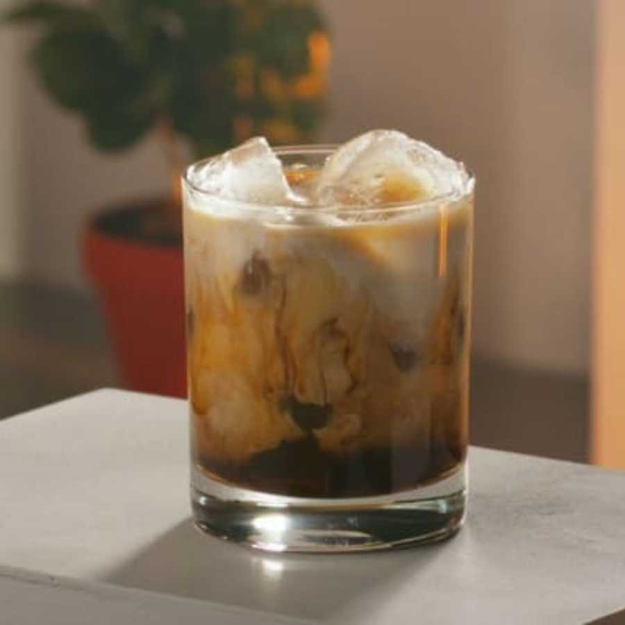 Iced Flat White Recipe: Your Next Comfort Drink!