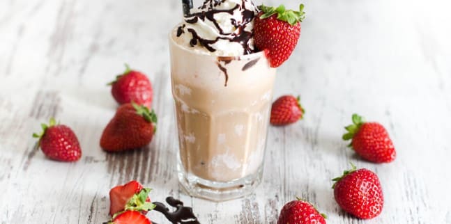Iced Strawberry Latte Recipe Image